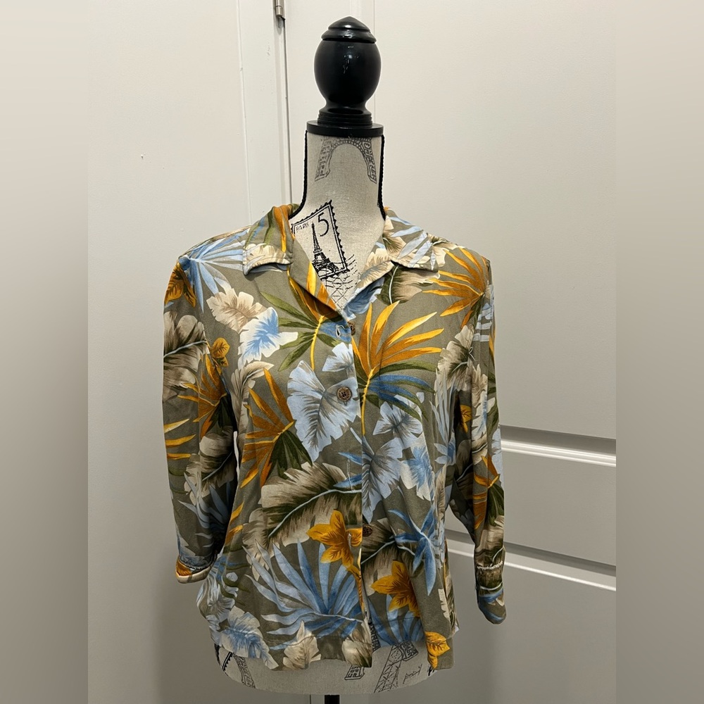 Caribbean Joe tropical button down top